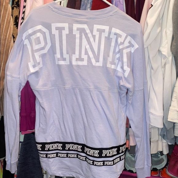 •PINK• VS PINK LAVENDER CREW XS WITH PINK LOGO AROUND BOTTOM EDGE. Like new EUC - Picture 5 of 5
